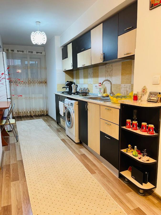 Casa Iris Appartement Iasi Buitenkant foto