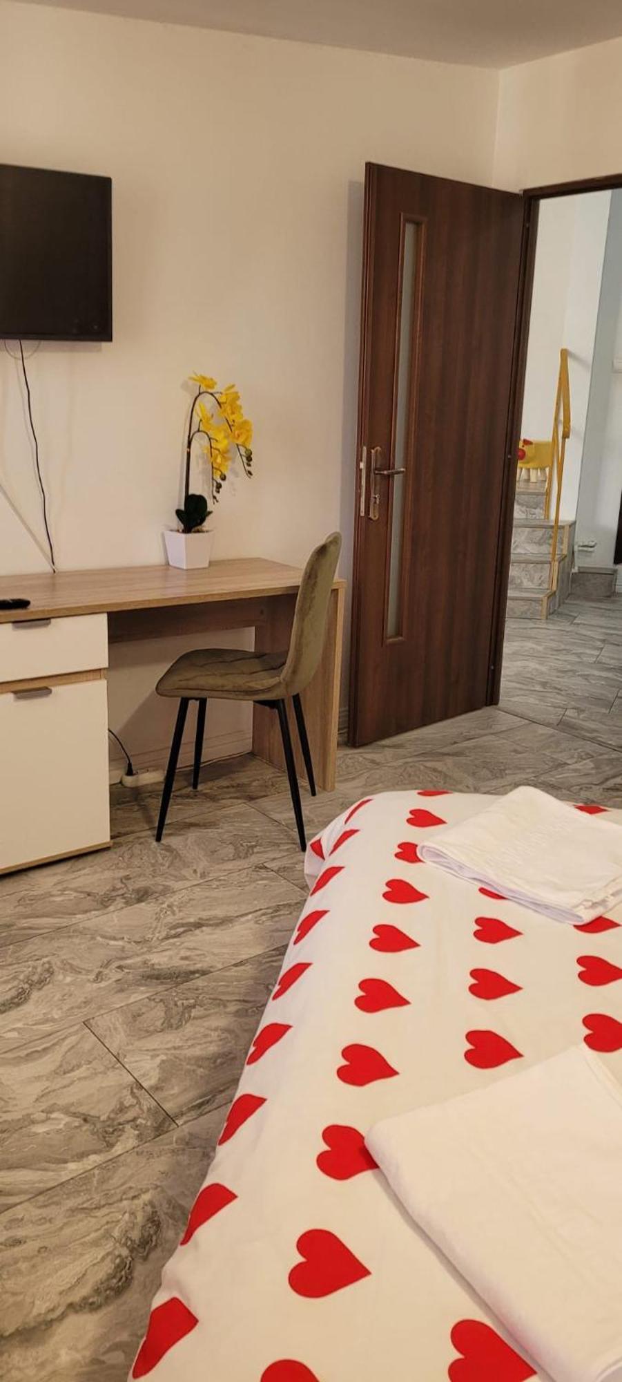 Casa Iris Appartement Iasi Buitenkant foto